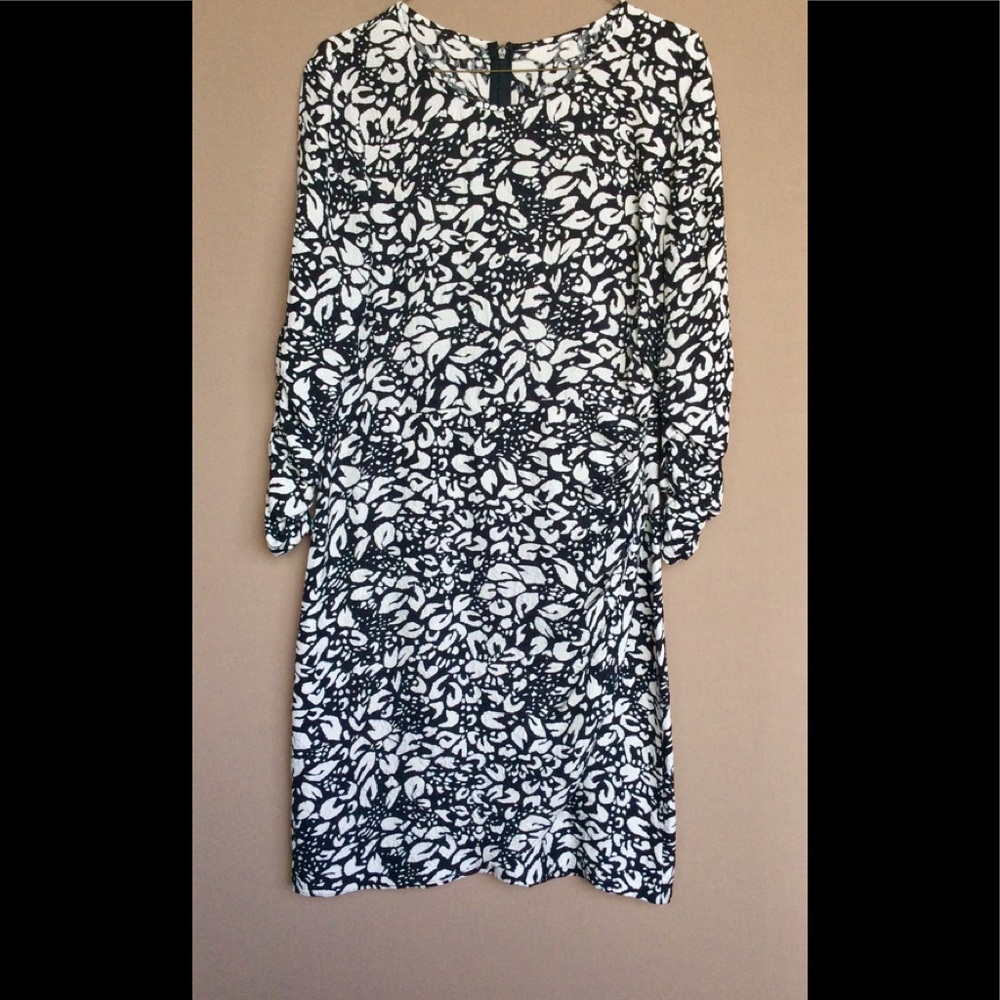 Beautiful black and white dress